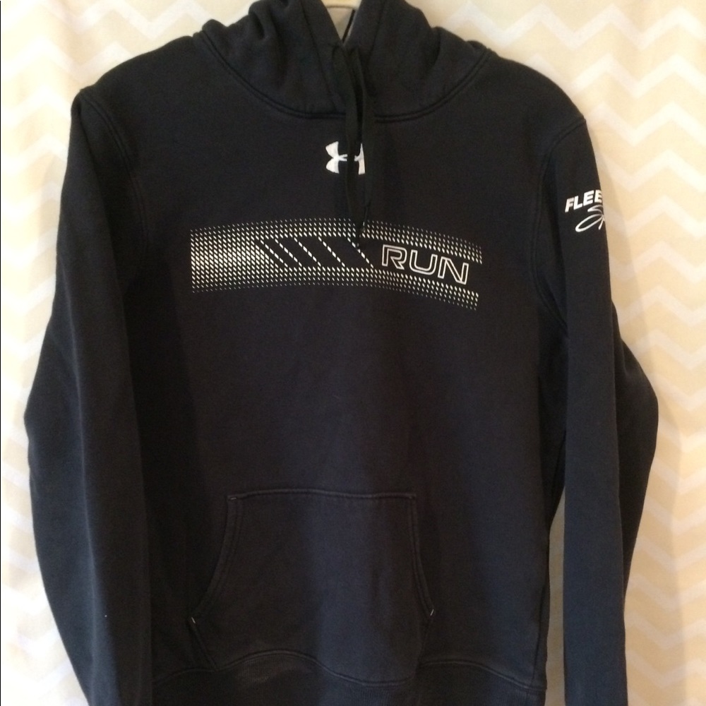 Black sweatshirt